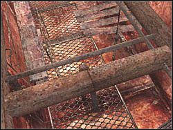Nie idź cały czas przed siebie, a przejdź przez deski w prawo - Podziemne przejście (6) | Etap 2 w Silent Hill 4 The Room - Silent Hill 4: The Room - poradnik do gry