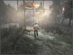 Tutaj natrafisz na kilka psów, z którymi rozpraw się przy użyciu pistoletu, chyba że czujesz się tak pewnie, aby załatwić je rurą albo kijem golfowym - Las (2) | Etap 3 w Silent Hill 4 The Room - Silent Hill 4: The Room - poradnik do gry