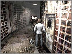 Możesz je zabić rurą, przypierając do ściany i uderzając ile wlezie - Podwodne więzienie (3) | Etap 4 w Silent Hill 4 The Room - Silent Hill 4: The Room - poradnik do gry