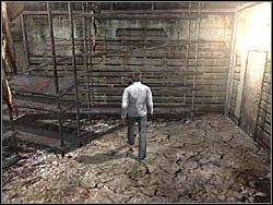 Przejdź teraz przez kolejne drzwi, uważając na ducha - Świat budynków (2) | Etap 5 w Silent Hill 4 The Room - Silent Hill 4: The Room - poradnik do gry