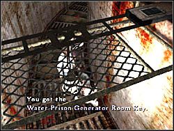 Po skończonej walce bohater weźmie ze zwłok Andrew klucz (Water Prison Generator Room Key) - Wodne więzienie po raz drugi (3) | Etap 10 w Silent Hill 4 The Room - Silent Hill 4: The Room - poradnik do gry