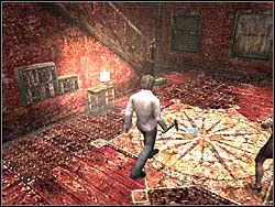 Podejdź i obejrzyj leżący na środku zeszyt - Po wyjściu z pokoju 302 (2) | Etap 13 i 14 w Silent Hill 4 The Room - Silent Hill 4: The Room - poradnik do gry