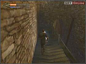 Biegnąc, skocz, a dostaniesz się na pomost widoczny na lewym obrazku - 08 - Ruiny zamku II cz.2 - Shade: Gniew Aniołów - poradnik do gry