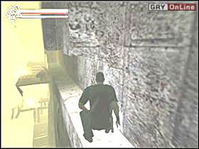 Jak zapewne zauważyłeś, po lewej (patrząc od wejścia) znajduje się duża dziura w murze - 10 - Nekropolis cz.1 - Shade: Gniew Aniołów - poradnik do gry