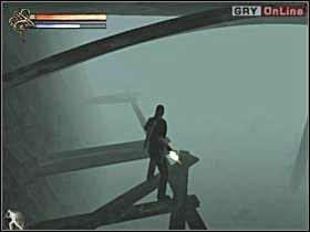 Wespnij się na pomost (lewy obrazek), potem skocz na równoległy pomost po lewej, przytwierdzony do skały (prawy obrazek) - 28 - Bagna cz.1 - Shade: Gniew Aniołów - poradnik do gry