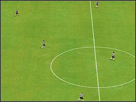 2 - Przejęcie kontroli nad piłkarzem | Klawiszologia | FIFA Football 2005 - FIFA Football 2005 - poradnik do gry