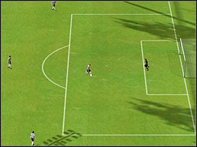 1 - Markowanie strzału | Klawiszologia | FIFA Football 2005 - FIFA Football 2005 - poradnik do gry
