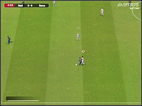 4 - Gra w obronie | Stałe fragmenty gry | FIFA Football 2005 - FIFA Football 2005 - poradnik do gry
