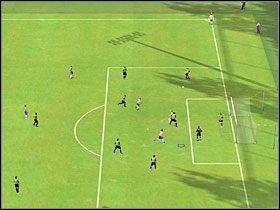 2 - Dośrodkowania z rzutów rożnych | Stałe fragmenty gry | FIFA Football 2005 - FIFA Football 2005 - poradnik do gry