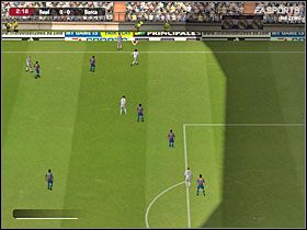 2 - Dośrodkowania po wyrzucie z autu | Stałe fragmenty gry | FIFA Football 2005 - FIFA Football 2005 - poradnik do gry