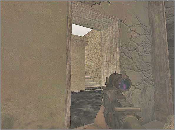 Te schody prowadza do pomieszczenia, w którym leży pilot helikoptera - Assault (3) | SF CSAR | Americas Army Special Forces - Americas Army: Special Forces - poradnik do gry