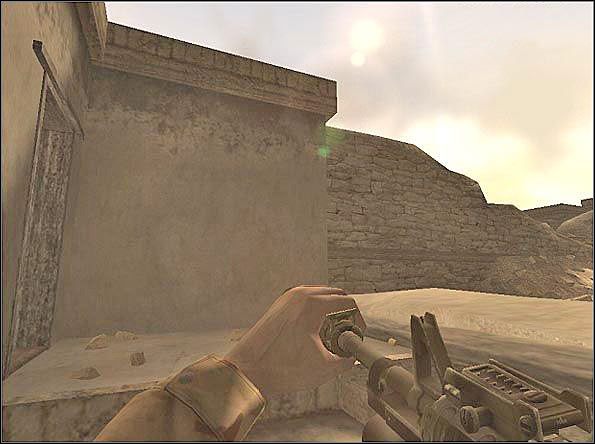 Zazwyczaj jak gram na tej mapie jedna z podstawowych czynności, jaką wykonuje na początku to: albo błyskawiczne zajęcie pozycji wyjściowej, albo założenie tłumika na mój karabin M4 - Assault (1) | SF CSAR | Americas Army Special Forces - Americas Army: Special Forces - poradnik do gry