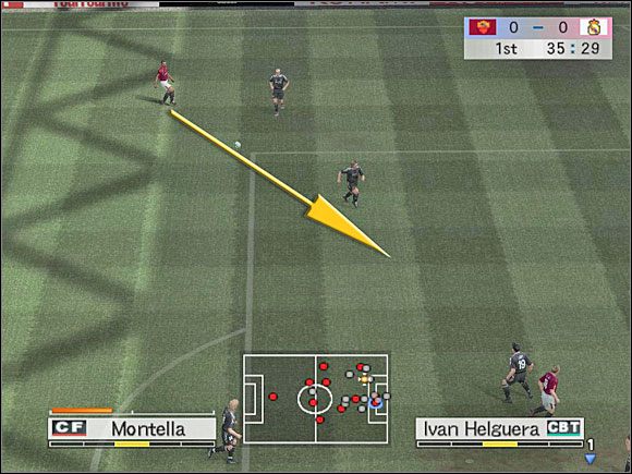 Kółko, kółko - zagranie o wiele lepsze i skuteczniejsze od powyższego - Dośrodkowania | Zagrania | Pro Evolution Soccer 4 - Pro Evolution Soccer 4 - poradnik do gry