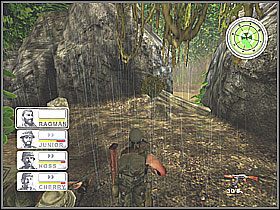 Idąc wzdłuż skał widzimy przez moment rzekę - to dobry kierunek - Misja 6 Into The Fire [04] - Conflict: Vietnam - poradnik do gry