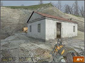 Po drodze dotrzesz do równoważni, na końcu której znajduje się pudło (#162) - Sandtraps (2) | Solucja Half-Life 2 - Half-Life 2 - poradnik do gry