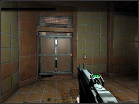 1 - 11 - Showers (1) | Solucja | Kroniki Riddicka Ucieczka z Butcher Bay - Kroniki Riddicka: Ucieczka z Butcher Bay - poradnik do gry