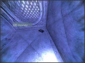 Na ścianie trochę dalej wisi NanoMED - 18 - Work Pass | Solucja | Kroniki Riddicka Ucieczka z Butcher Bay - Kroniki Riddicka: Ucieczka z Butcher Bay - poradnik do gry