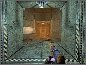 Kup go bez zawahania i przejdź przez drzwi po lewej - 22 - Cargo Transport | Solucja | Kroniki Riddicka Ucieczka z Butcher Bay - Kroniki Riddicka: Ucieczka z Butcher Bay - poradnik do gry