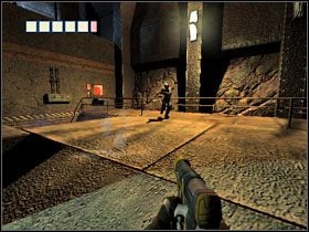 Teraz pójdź w prawo, za leżące na ziemi duże skrzynie - 23 - Mining Core (1) | Solucja | Kroniki Riddicka Ucieczka z Butcher Bay - Kroniki Riddicka: Ucieczka z Butcher Bay - poradnik do gry