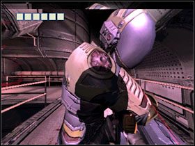 Przejdź kawałek przed siebie i skorzystaj z pobliskiej drabinki - 24 - Security Research 1 | Solucja | Kroniki Riddicka Ucieczka z Butcher Bay - Kroniki Riddicka: Ucieczka z Butcher Bay - poradnik do gry