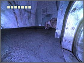 a następnie wróć do wejścia do kanału wentylacyjnego i przejdź do jego końca, by znaleźć się w lokacji z panelem - 29 - Abandoned Equipment Center (3) | Solucja - Kroniki Riddicka: Ucieczka z Butcher Bay - poradnik do gry