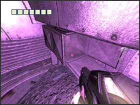 Przejdź przez dwie bramy przed Tobą i skręć w prawo - 29 - Abandoned Equipment Center (3) | Solucja - Kroniki Riddicka: Ucieczka z Butcher Bay - poradnik do gry