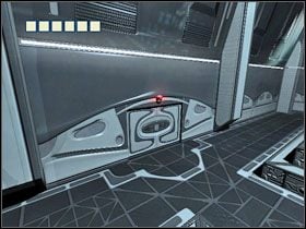 Z pobliskich drzwi zaczną wychodzić przeciwnicy - 35 - Cryo Piramids | Solucja | Kroniki Riddicka Ucieczka z Butcher Bay - Kroniki Riddicka: Ucieczka z Butcher Bay - poradnik do gry