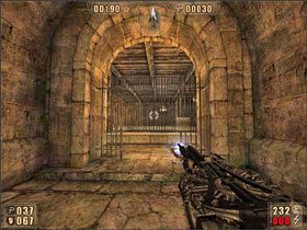 Mały hint - na tych z tarczami znakomicie sprawdza się zamrażanie, rażenie prądem i tradycyjnie miotacz ognia - przed tym tarcza nie chroni - 6.7 Koloseum cz.5 | Painkiller Battle Out of Hell - Painkiller: Battle Out of Hell - poradnik do gry