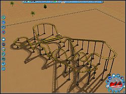 Triple Corkscrew - Atrakcje RollerCoastery (1) | Obiekty w RollerCoaster Tycoon 3 - RollerCoaster Tycoon 3 - poradnik do gry