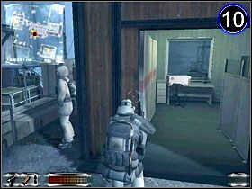 Naceluj na ciało strażnika i kliknij PPM, jednak zamiast przeszukiwać je, wybierz (ruchem myszki) opcję zabrania ciała - Misja 1-A | Gorky 02 Aurora Watching - Gorky 02: Aurora Watching - poradnik do gry