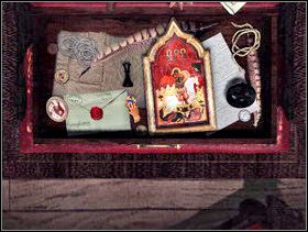 Poniżej znajdziesz szufladę. Otwórz ją i zabierz medalion, kluczyk, krzyżyk i obrazek. - Zamek cz.3 | Dracula Zmartwychwstanie - Dracula: Zmartwychwstanie - poradnik do gry