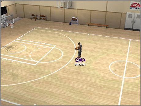 Gdy chcesz wykonać alley-oopa z odbiciem od tablicy najlepiej ustawić się w takiej odległości - [Konkurs Wsadów] Wsady z podrzucaniem piłki | NBA Live 2005 - NBA Live 2005 - poradnik do gry
