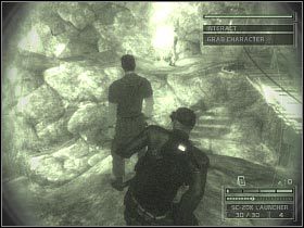 W oknie akcji pojawi się opcja przesłuchania (Interrogate), wybierz ją - Punta Blanco Lighthouse (2) | Peru | Tom Clancys Splinter Cell Chaos Theory - Tom Clancys Splinter Cell: Chaos Theory - poradnik do gry