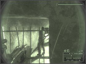 Na początek zniszcz znajdującą się tu lampę - Punta Blanco Lighthouse (6) | Peru | Tom Clancys Splinter Cell Chaos Theory - Tom Clancys Splinter Cell: Chaos Theory - poradnik do gry