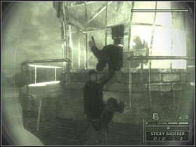 Jedyne, co Ci jeszcze pozostało, to wciśnięcie przycisku wyłączającego znajdującą się w latarni lampę - Punta Blanco Lighthouse (7) | Peru | Tom Clancys Splinter Cell Chaos Theory - Tom Clancys Splinter Cell: Chaos Theory - poradnik do gry