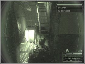 Po znalezieniu się na wyższym poziomie, skręć w lewo - Maria Narcissa (6) | Panama Canal | Tom Clancys Splinter Cell Chaos Theory - Tom Clancys Splinter Cell: Chaos Theory - poradnik do gry