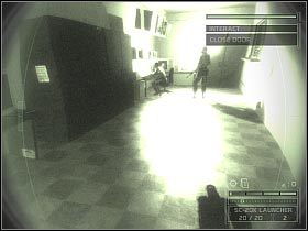 Teraz zajmij się żołnierzem siedzącym przy komputerze - MCAS Banco de Panama (5) | Panama | Tom Clancys Splinter Cell Chaos Theory - Tom Clancys Splinter Cell: Chaos Theory - poradnik do gry