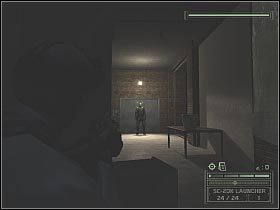 Ruszaj przed siebie - Manhattan Garment District (3) | USA | Tom Clancys Splinter Cell Chaos Theory - Tom Clancys Splinter Cell: Chaos Theory - poradnik do gry