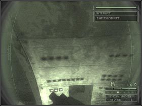 Podejdź do maszyny ukazanej na pierwszym screenie - Manhattan Garment District (7) | USA | Tom Clancys Splinter Cell Chaos Theory - Tom Clancys Splinter Cell: Chaos Theory - poradnik do gry