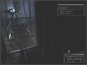 Teraz musisz zająć się pozostałymi wartownikami, o których wspomniałem przed chwilą - Private Retreat (4) | Japan | Tom Clancys Splinter Cell Chaos Theory - Tom Clancys Splinter Cell: Chaos Theory - poradnik do gry