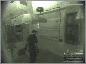 Wejdź do stojącej na placu ciężarówki, a następnie włam się do ukazanego na pierwszym screenie komputera - National Data Trunk [1] (2) | South Korea | Splinter Cell Chaos Theory - Tom Clancys Splinter Cell: Chaos Theory - poradnik do gry