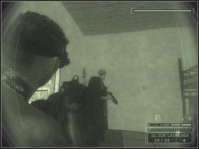 Skieruj się do ukazanych na pierwszym screenie drzwi i wpisz zdobyty kod (3650), aby móc wejść do środka - Shinjuku District Bath House (3) | Japan | Splinter Cell Chaos Theory - Tom Clancys Splinter Cell: Chaos Theory - poradnik do gry