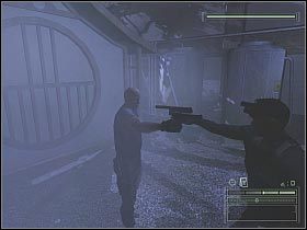 Po zakończeniu rozmowy będziesz miał dwa wyjścia - Shinjuku District Bath House (7) | Japan | Splinter Cell Chaos Theory - Tom Clancys Splinter Cell: Chaos Theory - poradnik do gry