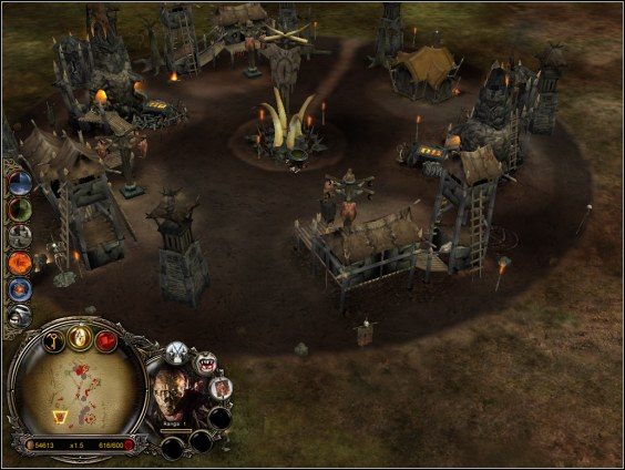 Wróg zaraz na początku atakuje Twoją bazę, dlatego szybko postaw dwie rzeźnie i dwie jamy orków (#1 ), w których przez cały czas musisz rekrutować darmowych orków - Emyn Arnen - Siły Zła - Władca Pierścieni: Bitwa o Śródziemie - poradnik do gry