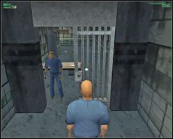 Drugi strażnik nie zorientuje się w sytuacji i otworzy bramę - Trening - Hitman: Codename 47 - poradnik do gry