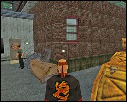 Obchodzimy zatem restaurację dookoła i docieramy na podwórko - The Massacre at Cheung Chau Fish Restaurant - Hong Kong - Hitman: Codename 47 - poradnik do gry