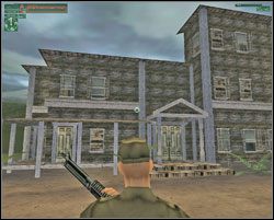 Znając teren i mając pod dostatkiem amunicji, idziemy do kwatery głównej szefa - Say Hello to My Little Friend - Kolumbia - Hitman: Codename 47 - poradnik do gry