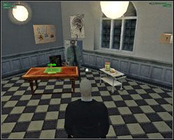 Wracamy do głównej klatki schodowej i udajemy się na spotkanie do gabinetu mieszczącego się za salą operacyjną po lewej stronie - Setup - Europa - Hitman: Codename 47 - poradnik do gry