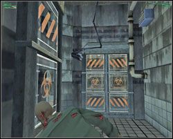 Zostawiamy naszą spluwę i zaciągamy do komory klonowania jedne ze zwłok naszych braci - Meet Your Brother - Europa - Hitman: Codename 47 - poradnik do gry