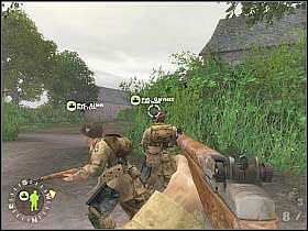 Członków drużyny ustaw przy ukazanych na pierwszym screenie beczkach, tak aby mogli się oni zająć znajdującymi kawałek dalej wrogimi żołnierzami - Action at Vierville (1) | Rozdział 8 | Brothers in Arms Road to Hill 30 - Brothers in Arms: Road to Hill 30 - poradnik do gry